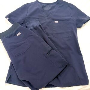 Figs Quiet Navy Technical Scrub set Small, and Small petite joggers